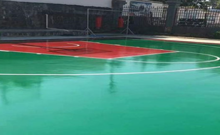 甘南篮球场翻新地面